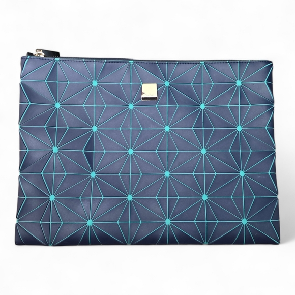Sonovi Clutch/Crossbody Bag - Picture 1 of 11